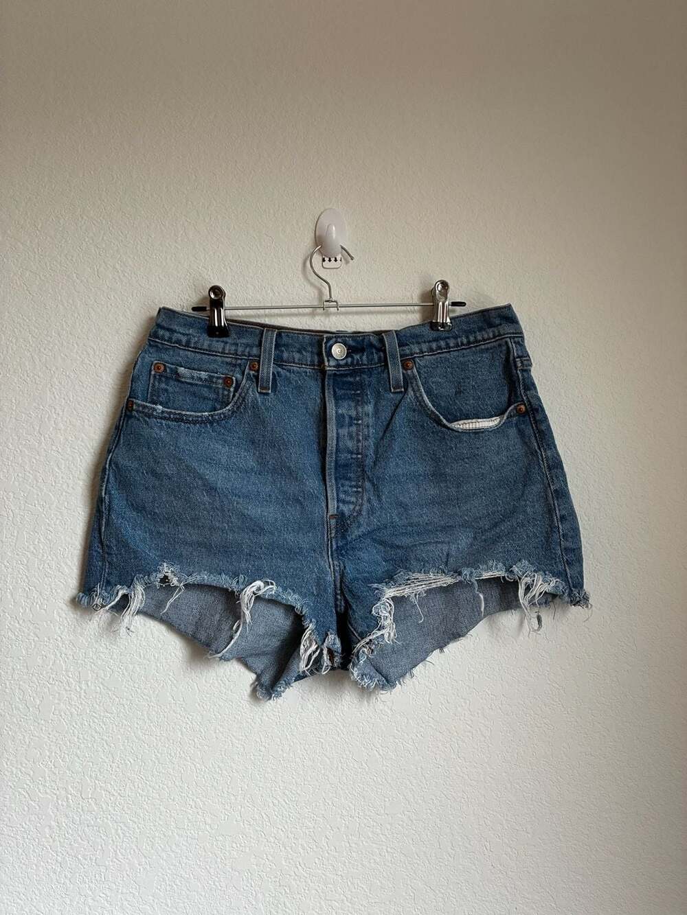 Levi's 501 Original Cut-Off Denim Shorts Size 29